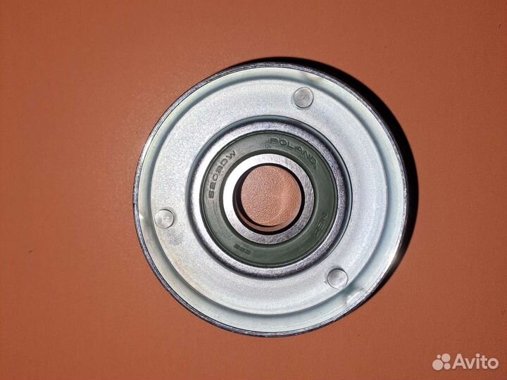 Ролик натяжной поликлинового ремня без натяжного