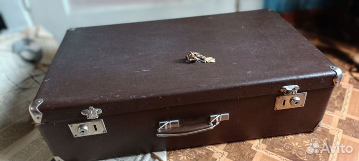 Чемоданы СССР винтаж большие и маленький