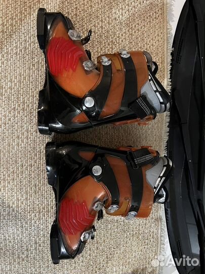 Горнолыжные ботинки Atomic hawx 100