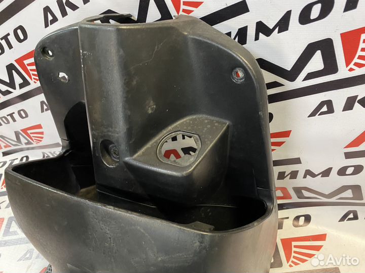 Передний внутренний пластик (карман) Suzuki Lets 2