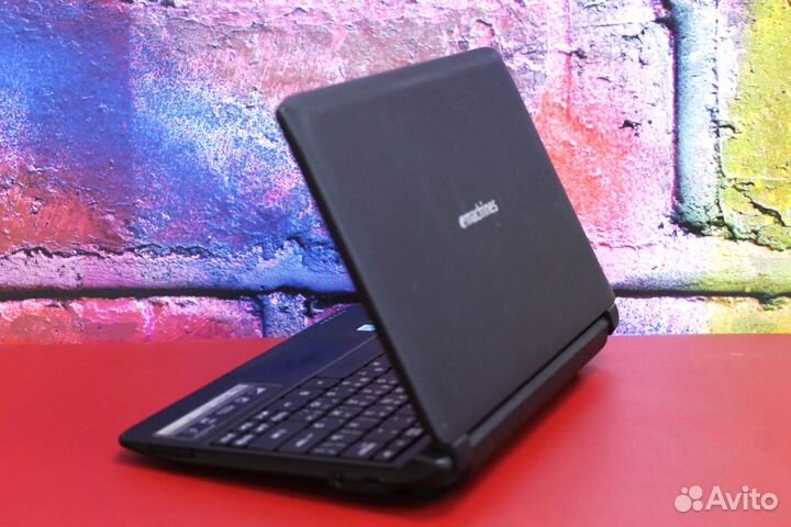 Нетбук Acer (eMachines M350)