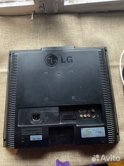 Монитор LG