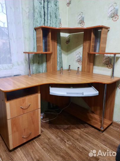 Компьютерный стол бу