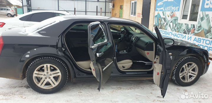 Chrysler 300C 2.7 AT, 2007, 150 000 км