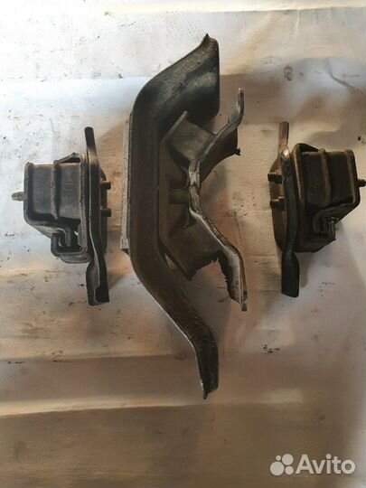 Подушка двигателя Subaru Forester,Impreza 1992-200