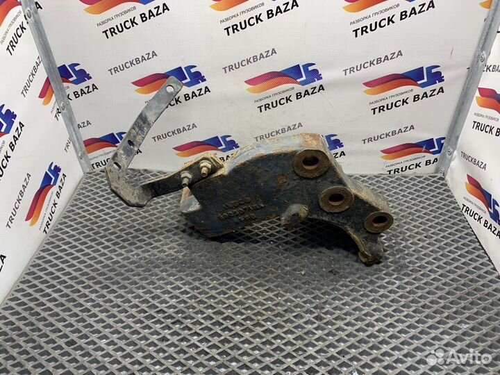 Кронштейн двигателя передний правый