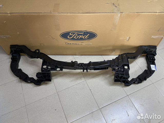 Панель передняя (телевизор) на Форд Фокус 3 Ориг