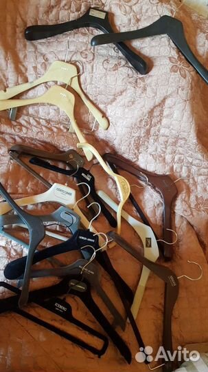 Вешалки плечики