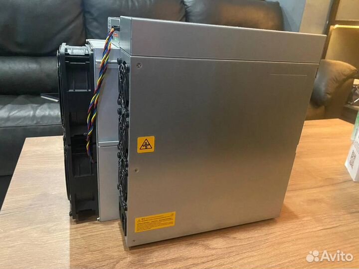 Асик Antminer L7 9050 Mh