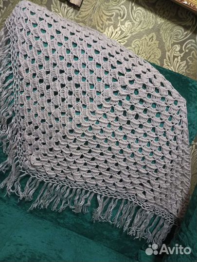 Шаль вязаная