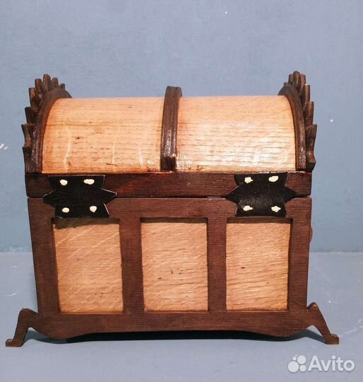 Шкатулка сундучок
