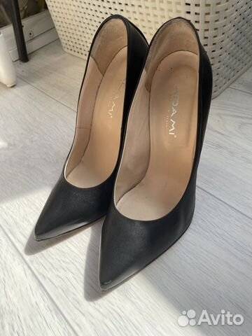 Туфли женские кожаные 39