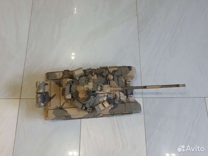 Танк T-72 (3939-1), 1:16, 65 см, зеленый