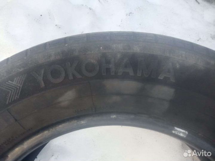 Yokohama 104ZR 2.25/4.5 R16