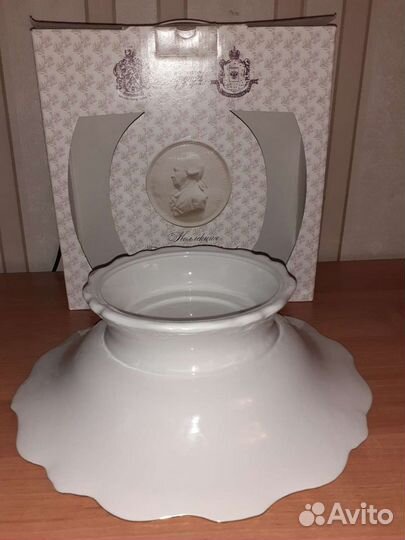 Фруктовница фарфоровая, новая 32см, Вербилки