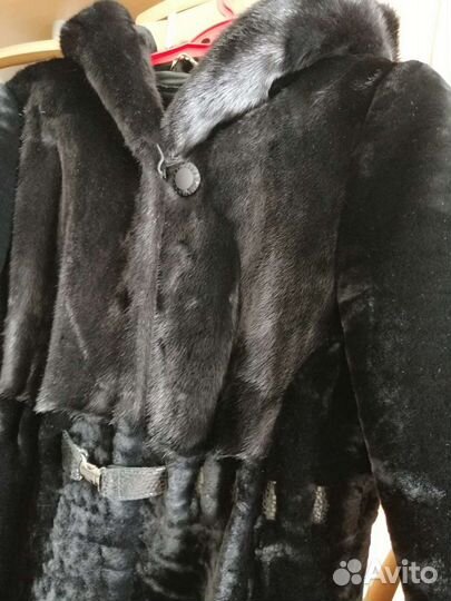 Шуба мутоновая с капюшоном