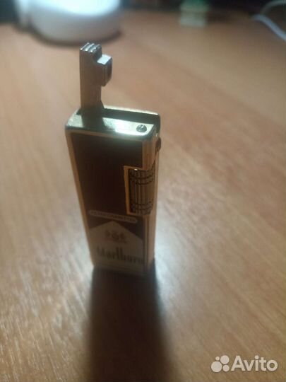 Зажигалка газовая 