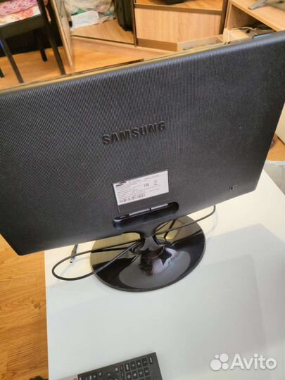 Монитор Samsung S22C300B