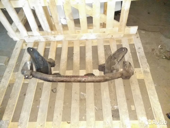 Траверс, балка Toyota Town Ace Cr30