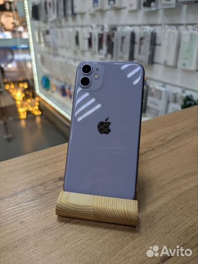 iPhone 11, 64 ГБ