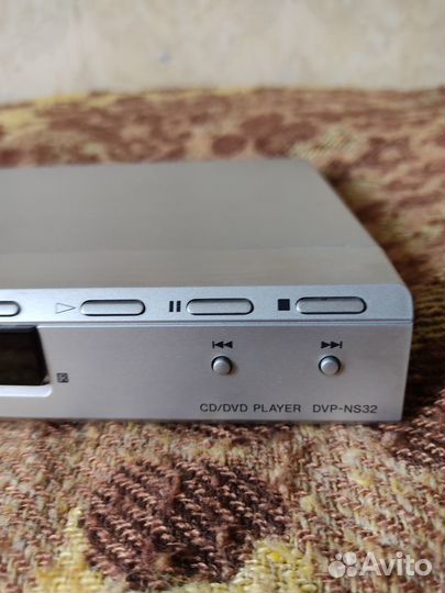 DVD Плеер Sony DVP NS32