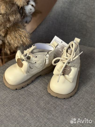Новые детские ботинки 19
