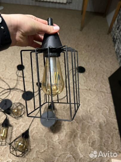 Продам подвесные светильники с лампами