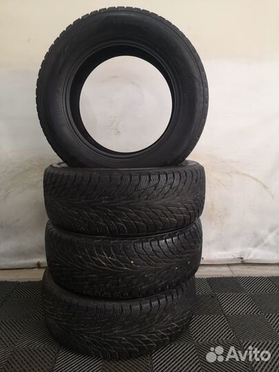 Nokian Tyres Hakkapeliitta R2 215/60 R16