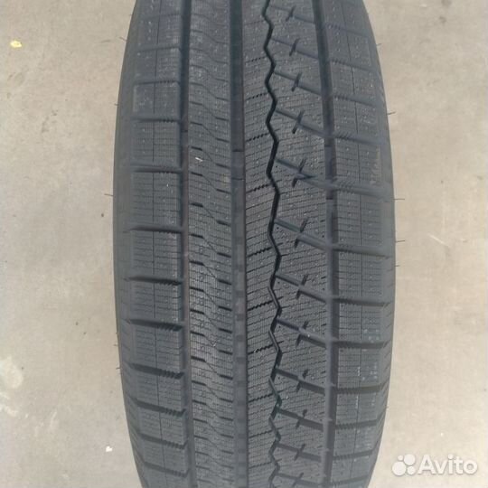 Sailun Ice Blazer Arctic 235/45 R18 98H