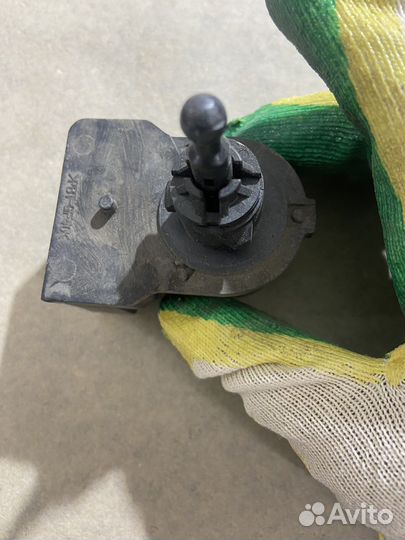 85661-28011 lexus r350