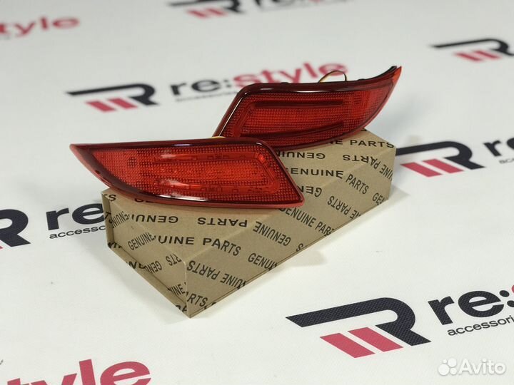 Катафоты в задний бампер Toyota Camry 55 14-17 Кра