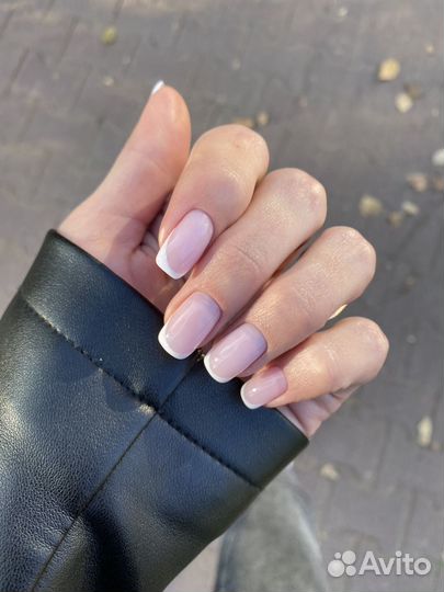 Маникюр и педикюр