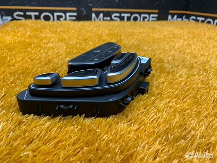 Блок управления сиденьем передний левый