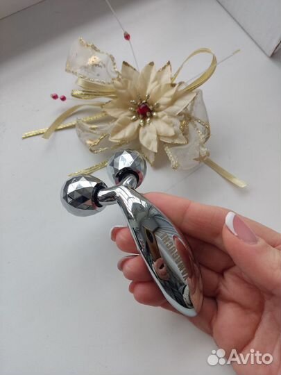 Роликовый массажёр для лица Yamaguchi