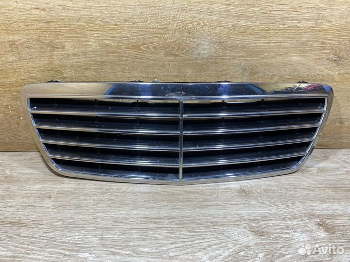 Решетка радиатора Mercedes Benz W210 рест 130397