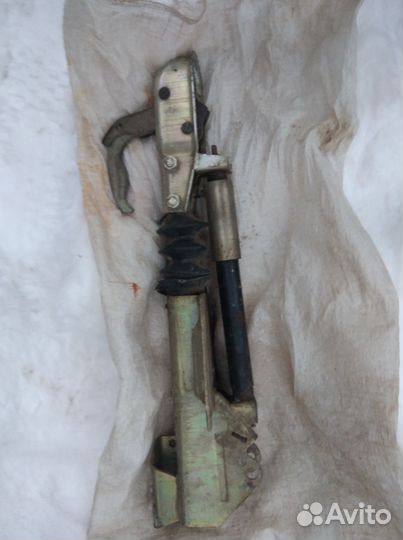 Тормоз наката для прицепа