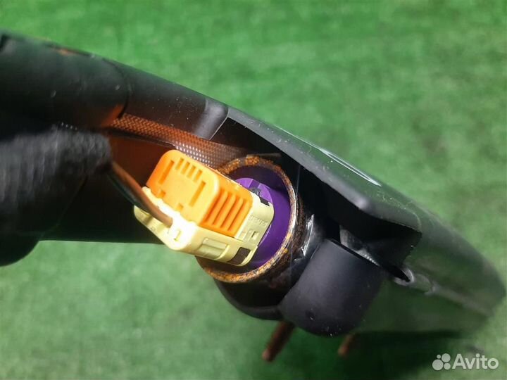 Подушка безопасности в сиденье правая Opel Zafira