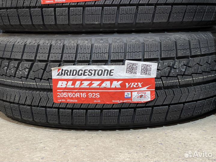 Bridgestone Blizzak VRX 205/60 R16 92S