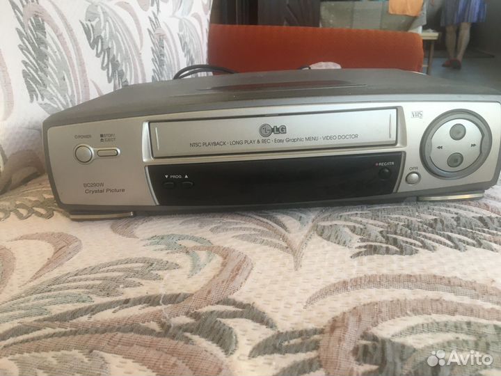 Видеомагнитофон