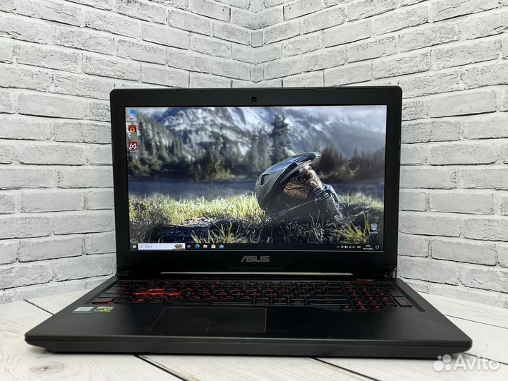 Игровой ноутбук Asus i5/GTX1050/SSD M2/8gb