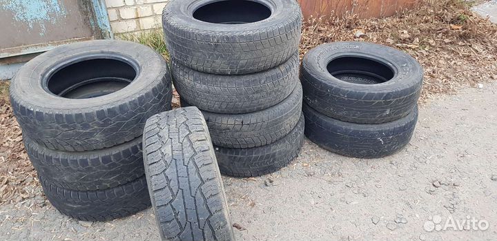 Bridgestone Blizzak DM-V1 235/70 R16
