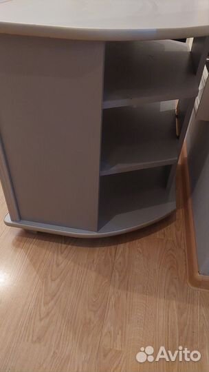 Тумба под телевизор