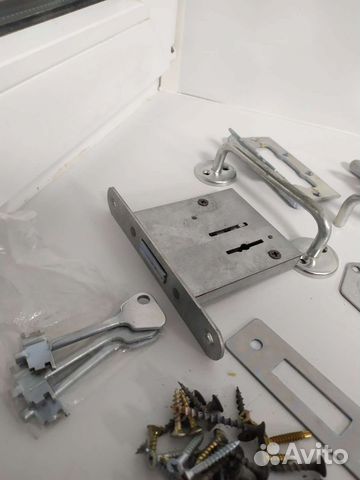 Замок, петли, ручки