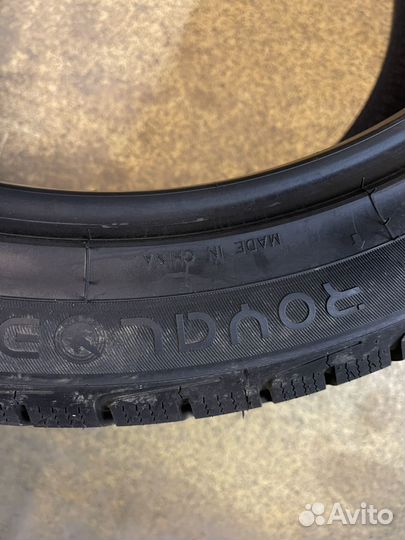 Royal Black Royal Winter 275/40 R20