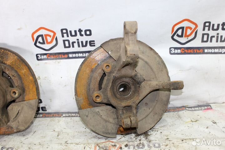 Renault Logan 1 1.4 поворотный кулак правый