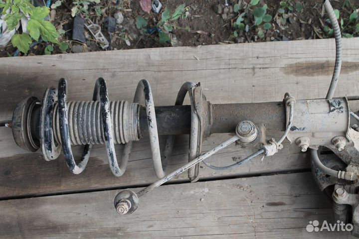 Hyundai i20 1.4 АКПП стойка левая,правая