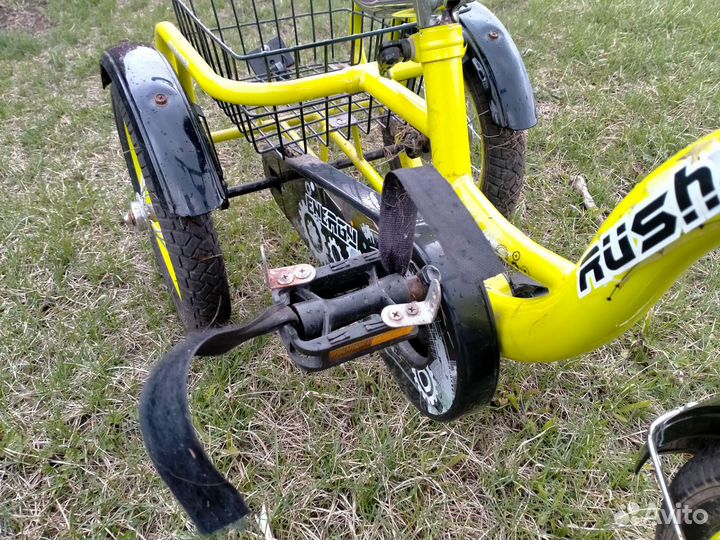 Детский велосипед с ручкой бу