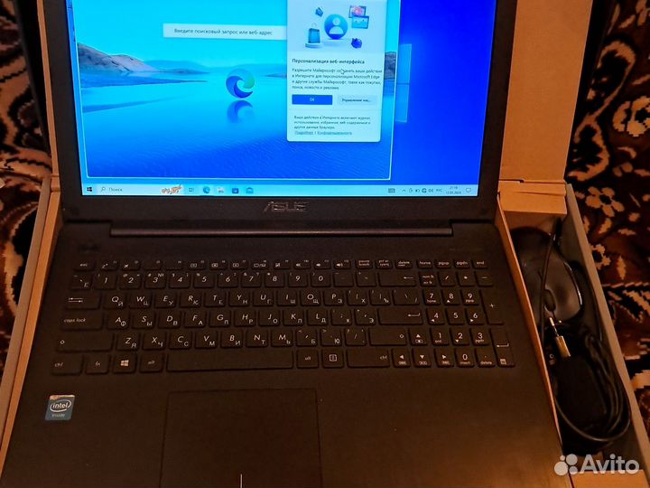 Ноутбук asus