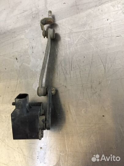 Датчик уровня пола mercedes CLS W219 A0105427717