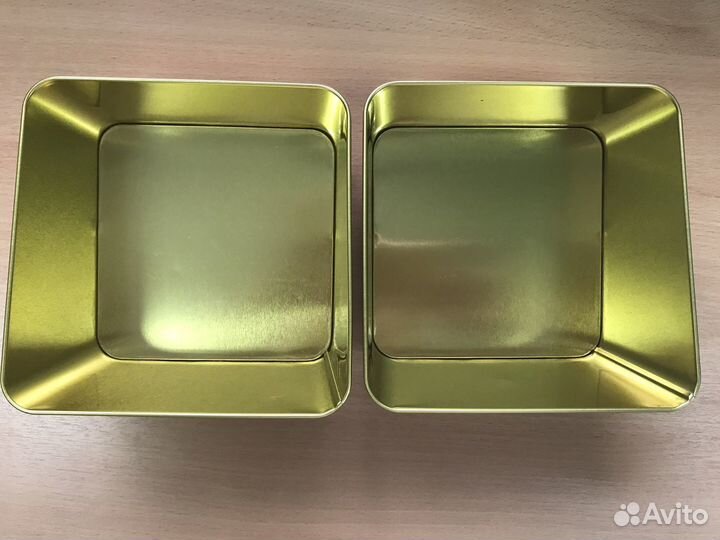 Контейнер для хранения из металла золотистого цвет